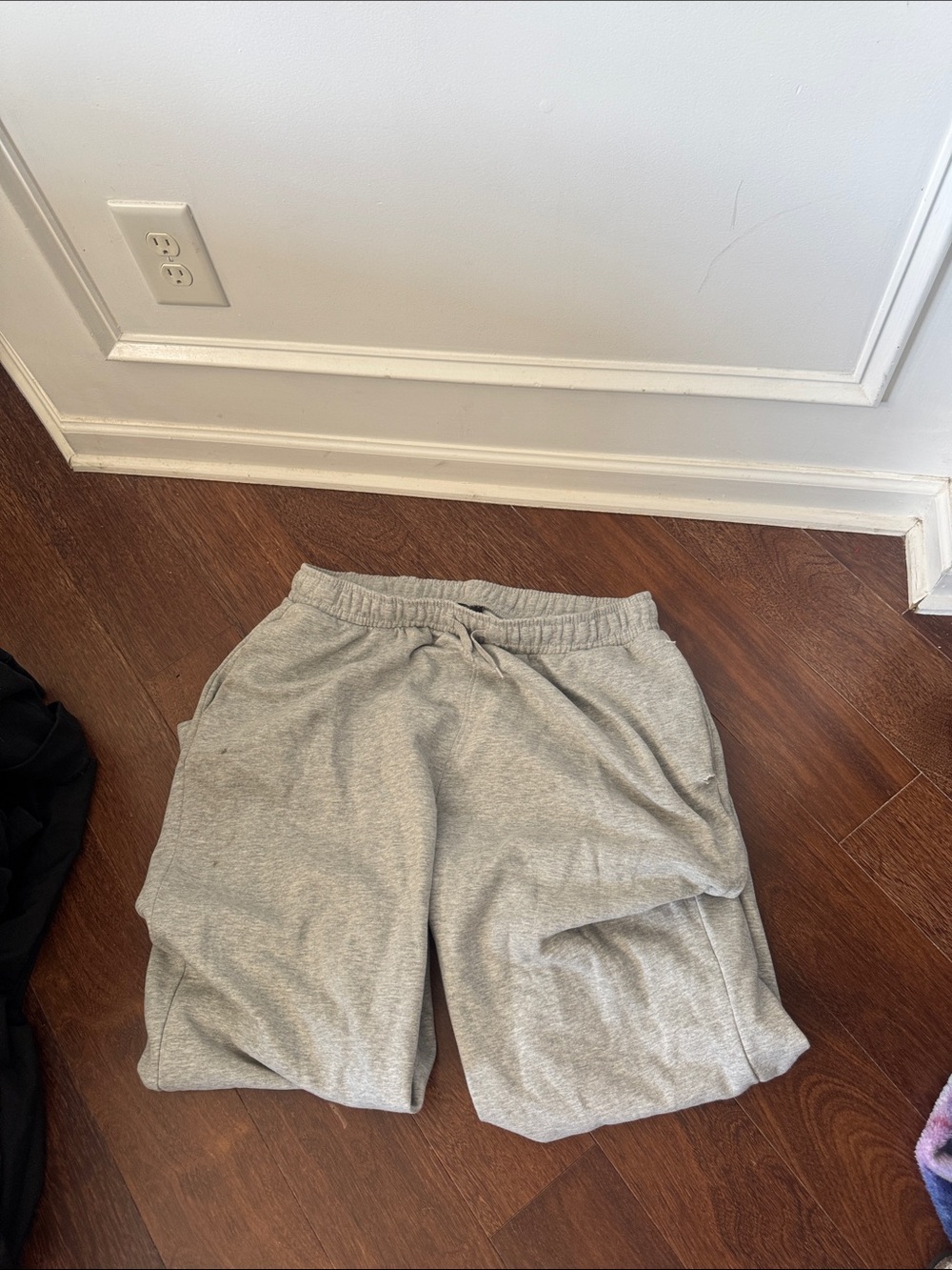 Men's Athletic Grey Drawstring Sweatpants